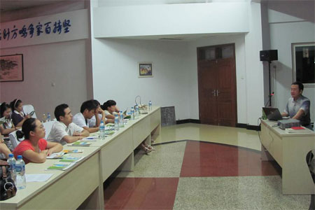 閆炳蒼副院長(zhǎng)講座